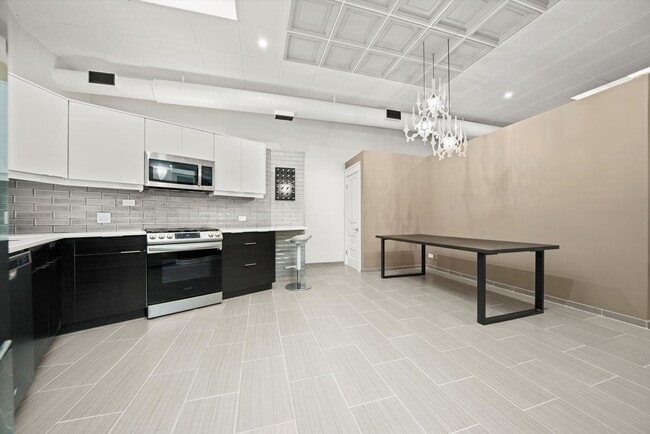 Photo - 300 N Ogden Ave