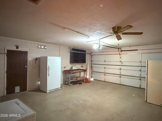 Photo - 314 E Malibu Dr