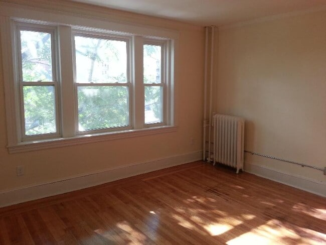 Photo - 1625 Commonwealth Ave Unidad F-5