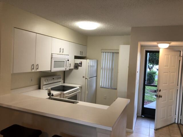 2236 N Cypress Bend Dr Unidad 106