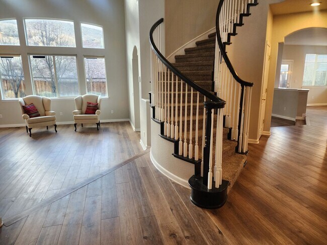 Photo - Gorgeous 5 bedroom, 3-car garage home in S...