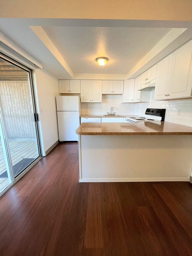 Charming Two Bedroom Lower Level Flat Clos... - Charming Two Bedroom Lower Level Flat Clos... Apartamento Unidad 2815 L