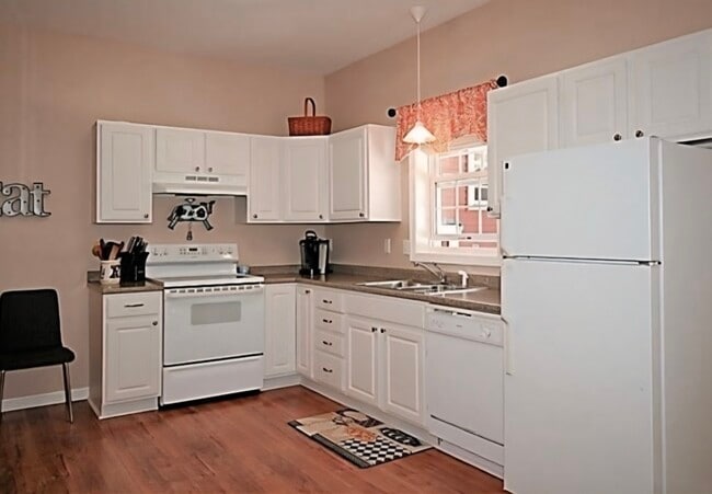 Photo - 15 Minuteman Dr Unit 1