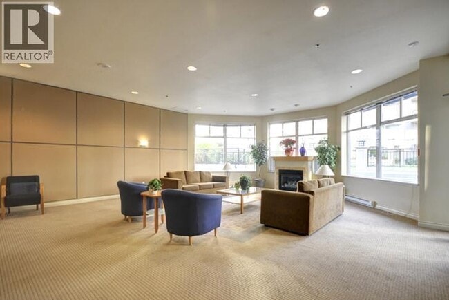 Photo - 8460 Granville Ave Unité 305