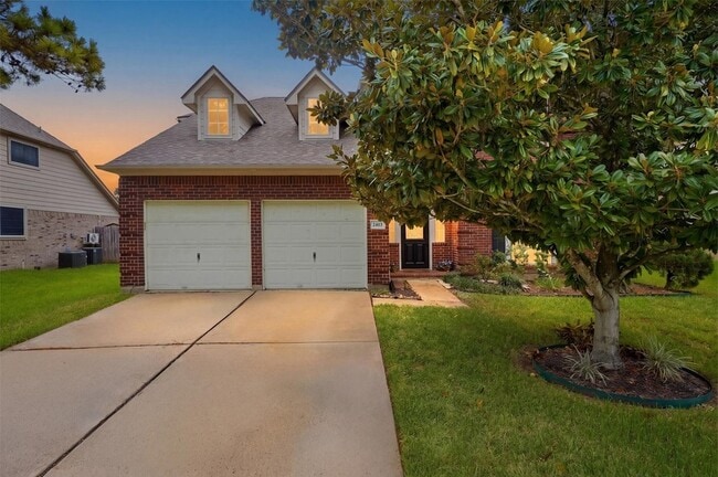 2413 Piney Woods Dr
