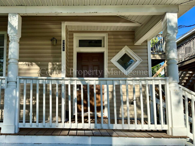 Photo - 921 N 5th Ave Unit A