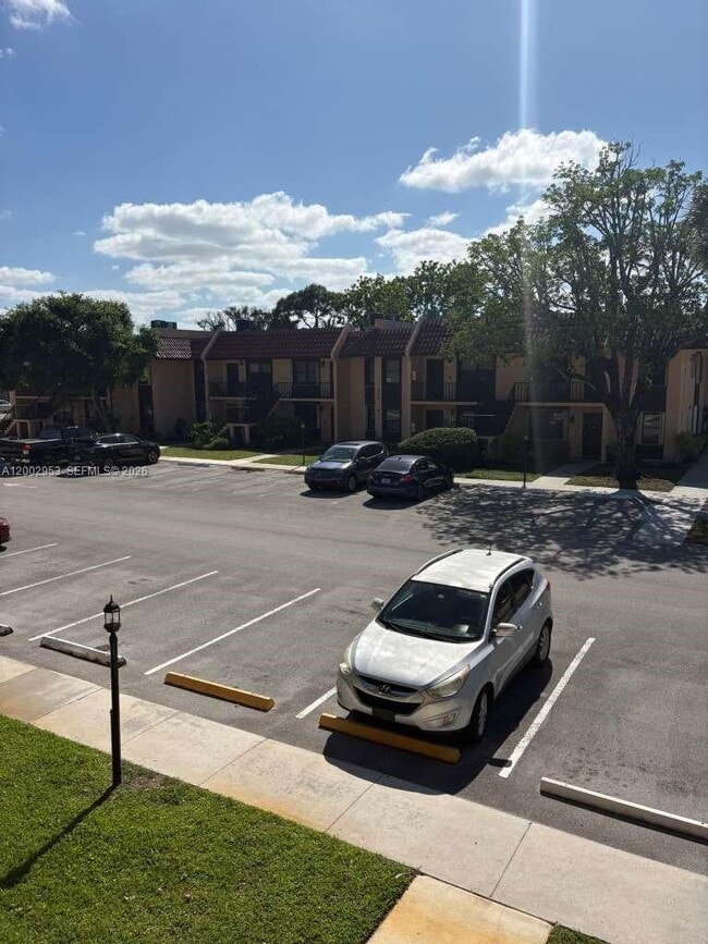 Photo - 5937 Forest Hill Blvd Unit 204