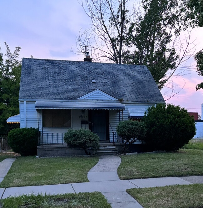 Building Photo - 20277 Rowe St Rental