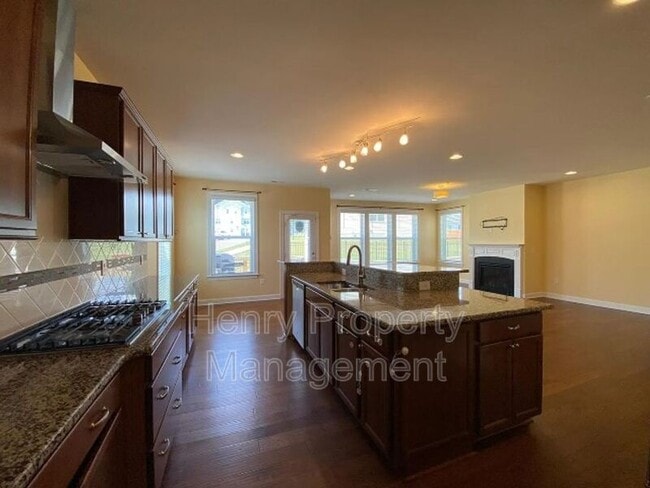 Photo - 2280 Chattering Lory Ln