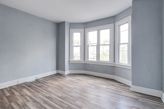 Photo - 1406 Poplar Grove St