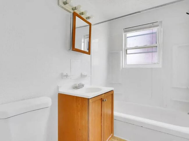 Photo - 5501 at Norwood