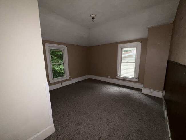 Photo - 512 W Marion St