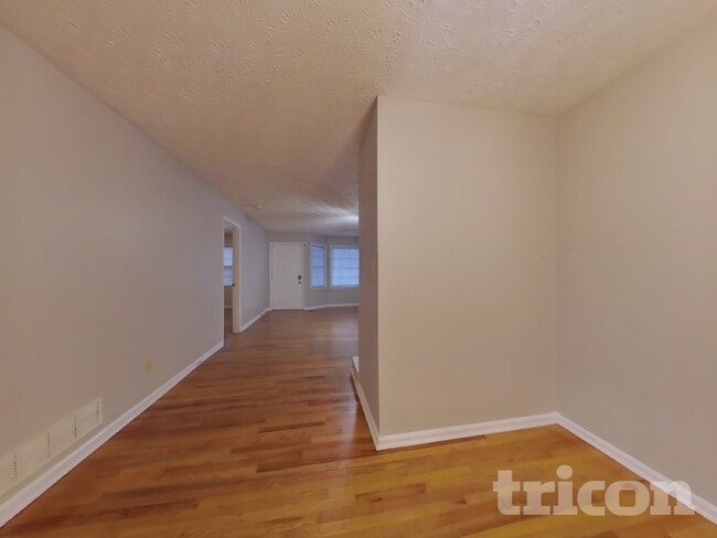 Photo - 15 Gregory Ln