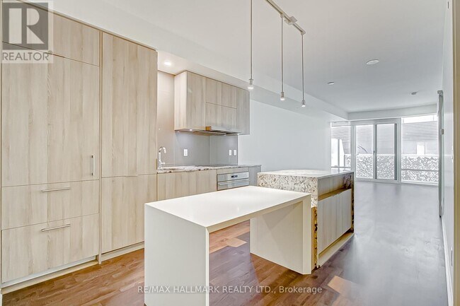 Photo - 1 Bloor St E Unité 314