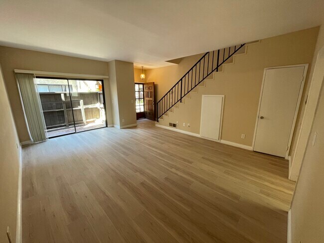 Photo - 822 Victor Ave