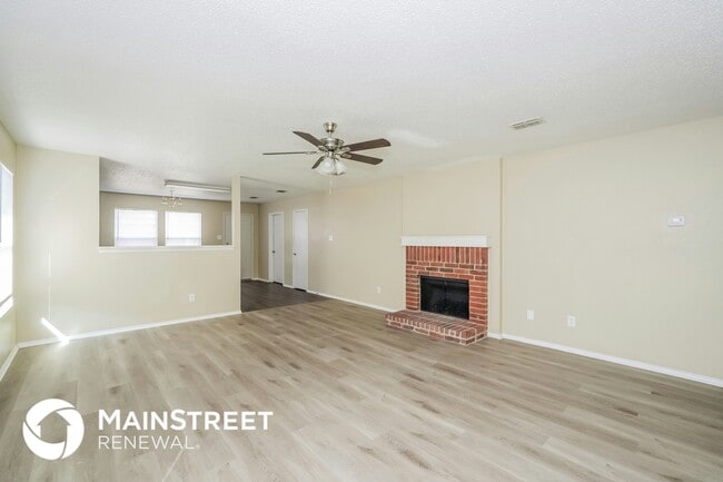 Photo - 16201 Blanco Ln