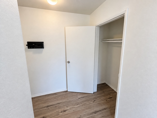 Photo - 11441 Oxnard St Unit 11441 Oxnard St Apt 18