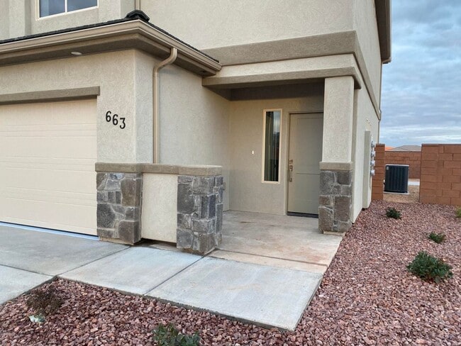 Photo - Wonderful 3 Bedroom Townhome. Water, sewer and garbage included.