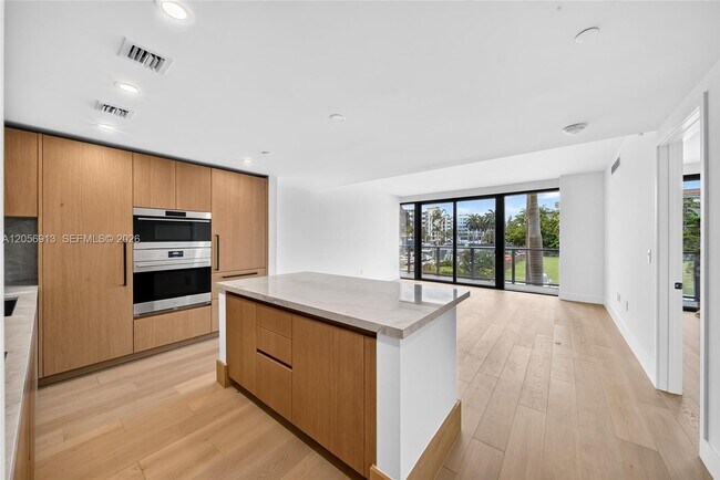 1176 97th St Unit 206