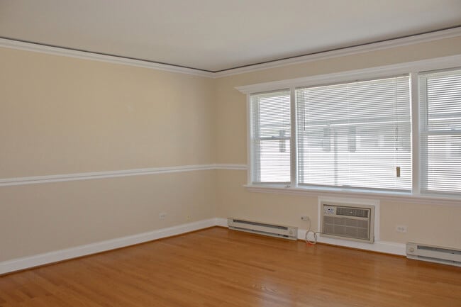 Photo - 5029 N East River Rd Unit 2A