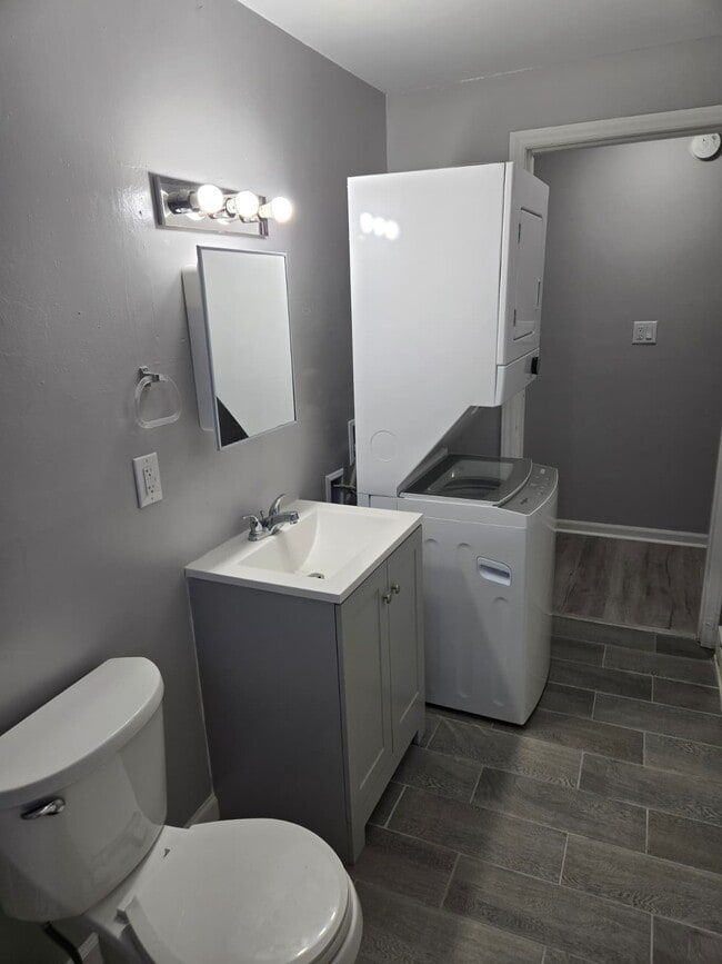 Building Photo - 1219 Ruddell Rd Unit #1219 Rental