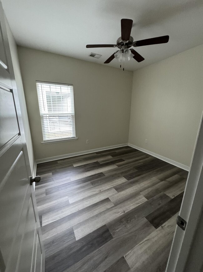 Photo - 6733 Wisteria Dr