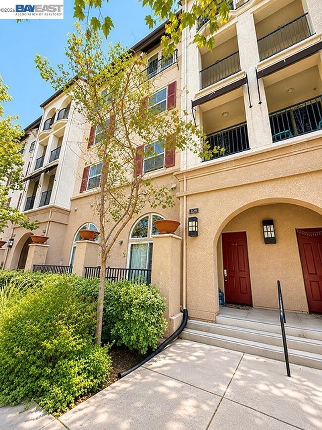 Photo - 3420 Finnian Way Unidad 104