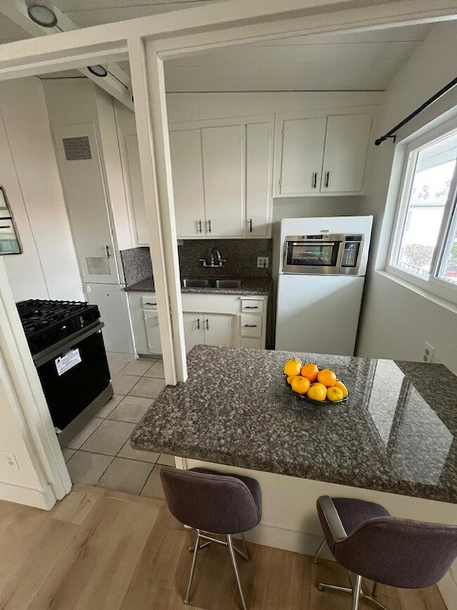 Photo - 25 Bennett Ave Unit 7