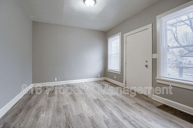 Photo - 5701 Anderson Ave