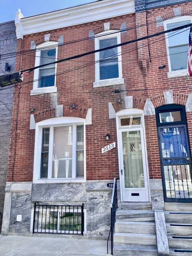 Building Photo - 2513 S Mole St Rental