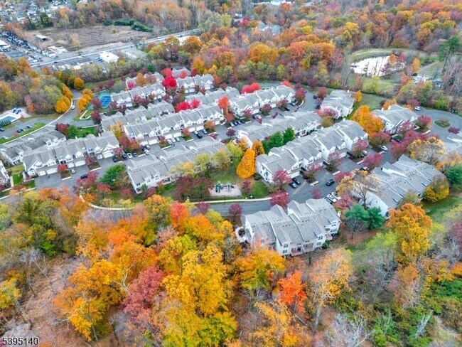 Photo - 105 Wallace Ct