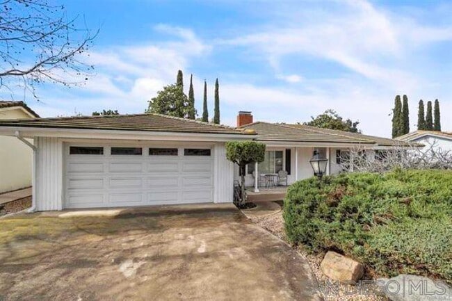 Photo - 17052 Bernardo Oaks Dr House
