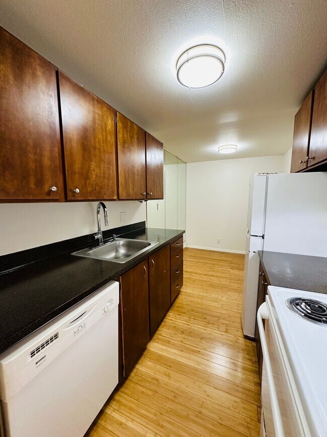 Photo - UDH - University District Heights