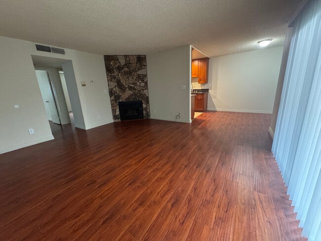 Building Photo - 1670 Manning Ave Rental