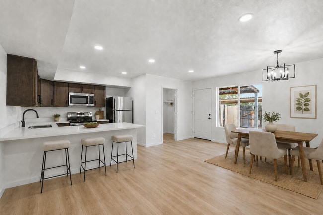 5846 S Del Moral Blvd Unit 5846 S Del Moral Blvd