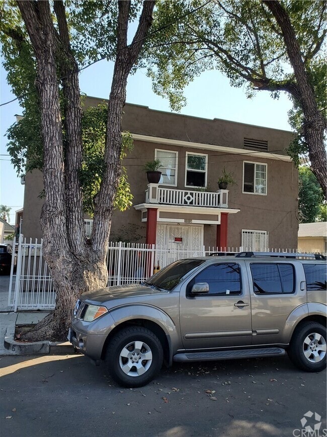 Building Photo - 166 E 36th St Rental