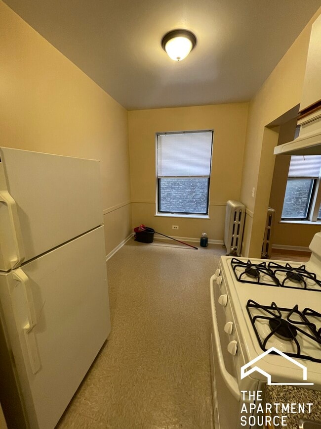 Photo - 7728 N Marshfield Ave Unidad 1B