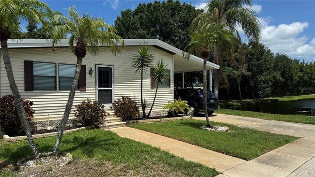 Photo - 1001 Starkey Rd