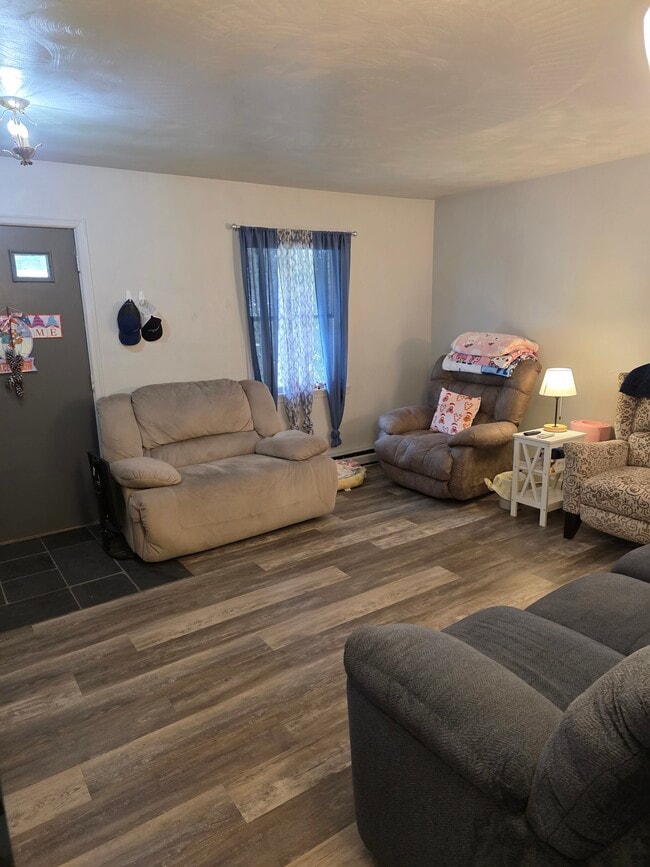 Building Photo - 1148 Creekside Dr Rental