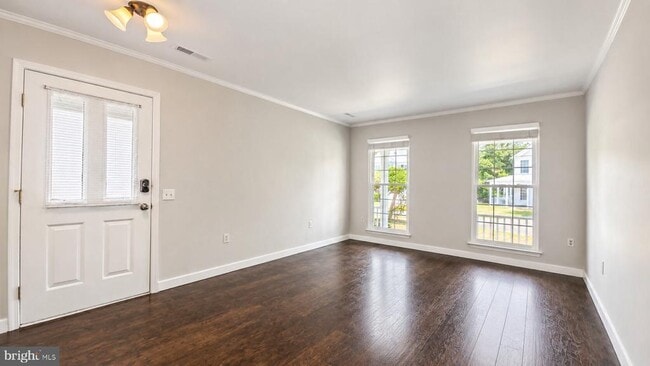 Photo - 3447 Iris Pl