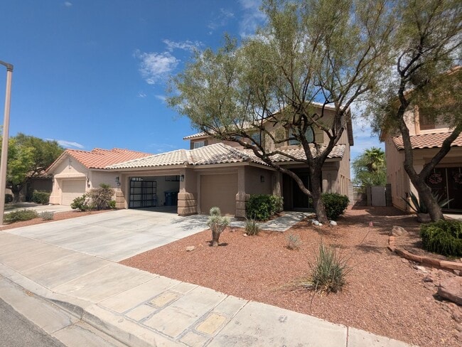 Building Photo - Beautiful 5 Bedroom Summerlin Home with Loft, Balcony & Mountain Views