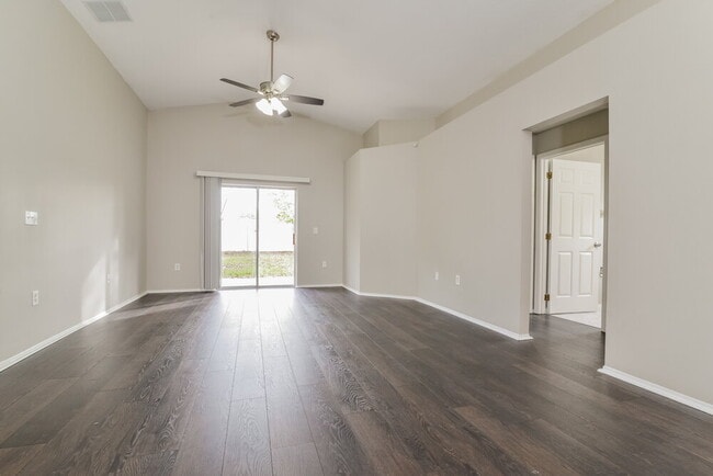 Photo - 11354 Pinewood Cove Ln