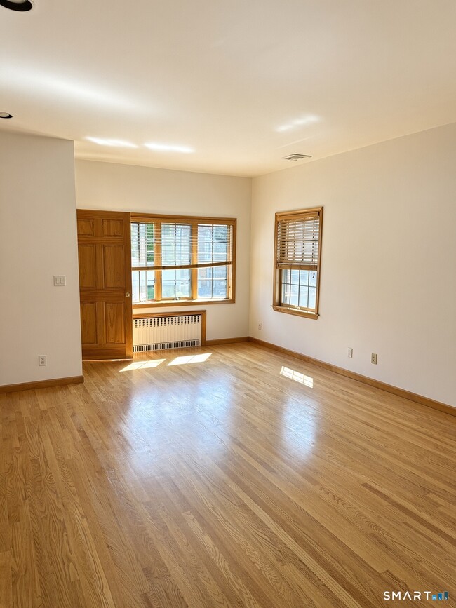 94 New St Unit 2