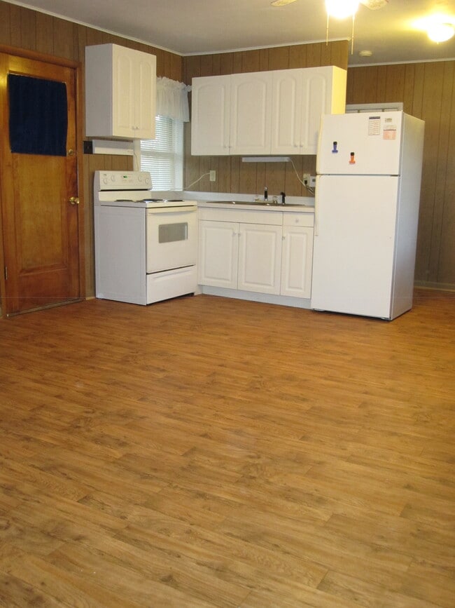 Fotografía del edificio - 505 Flambeau Ave