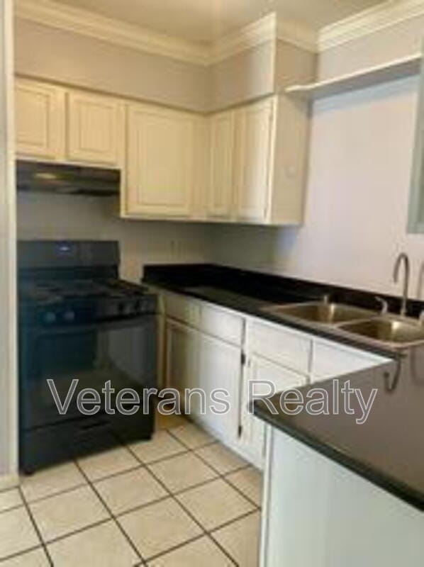 Photo - 101 Park Row Ave