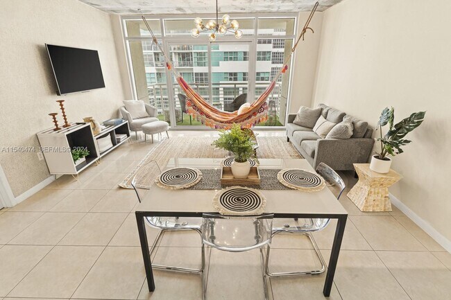 Photo - 3250 NE 1st Ave Unidad 803