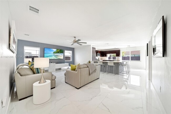 Photo - 15484 SW 42nd Terrace