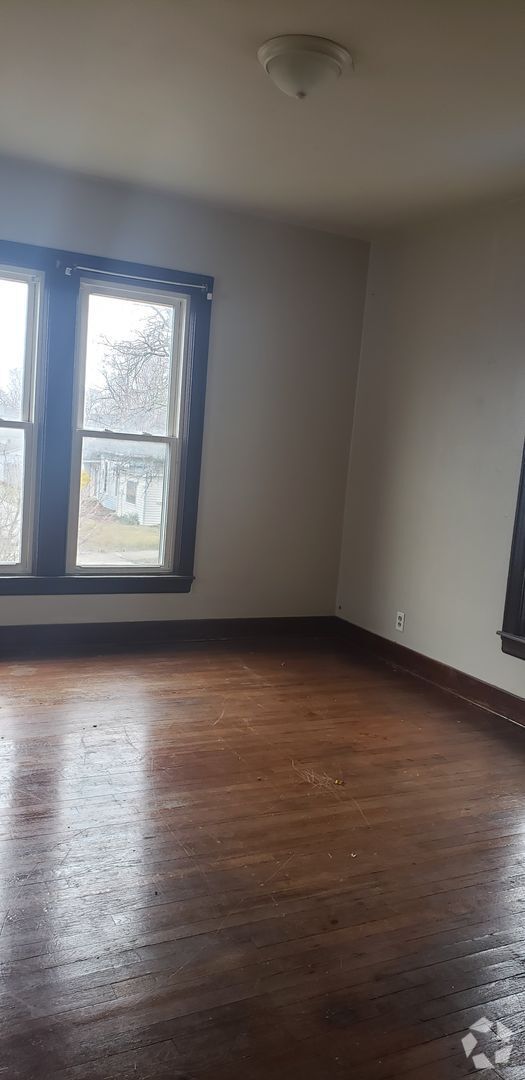Building Photo - 833 S Washington St Unit 833-03 South Washington Street Rental