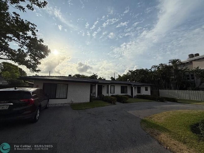 Photo - 1420 NE 26th Ave Apartment