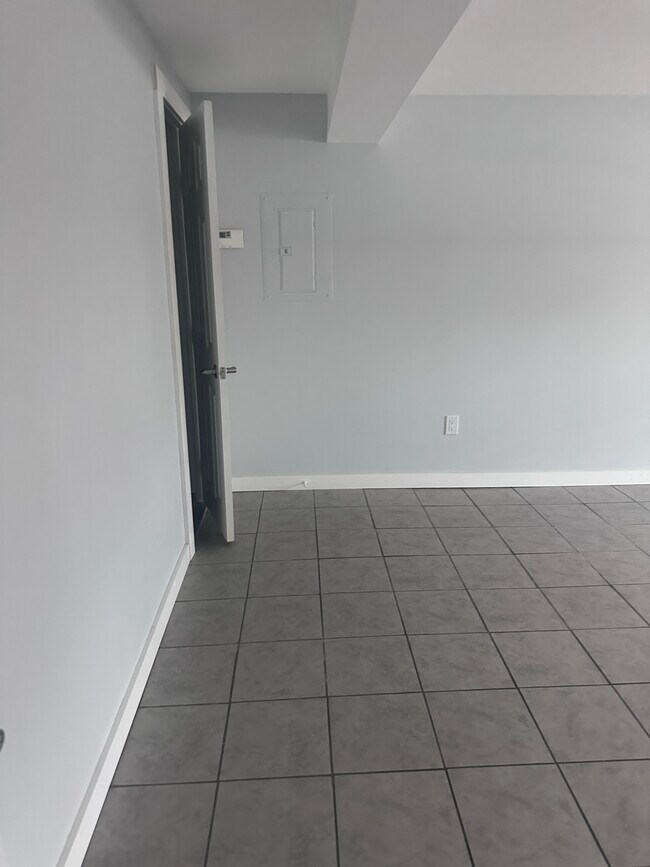 Photo - CoveView Apartments